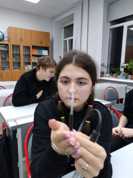 "Химия и жизнь".